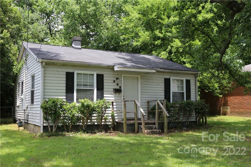 Property Photo:  900 Key Street  NC 28208 