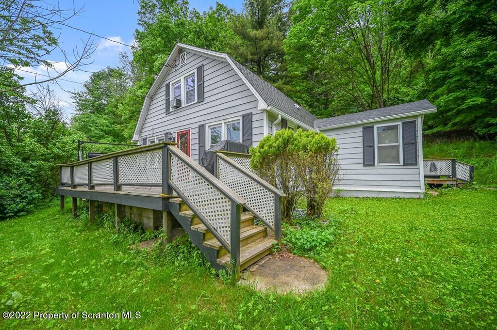 Property Photo:  809 Cortez Road  PA 18436 