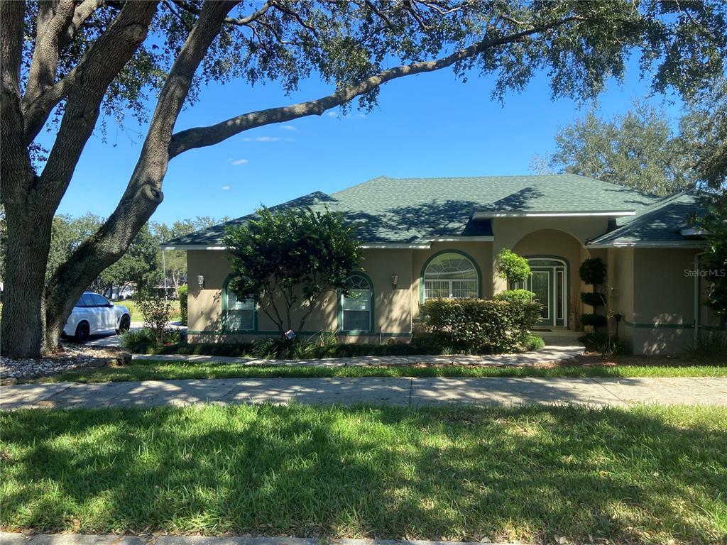 Property Photo:  8611 Spyglass Loop  FL 34711 