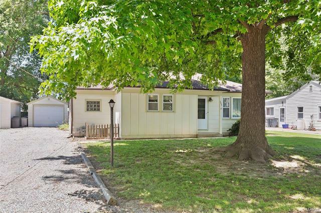 Property Photo: 2916 Godfrey Street IL 62226