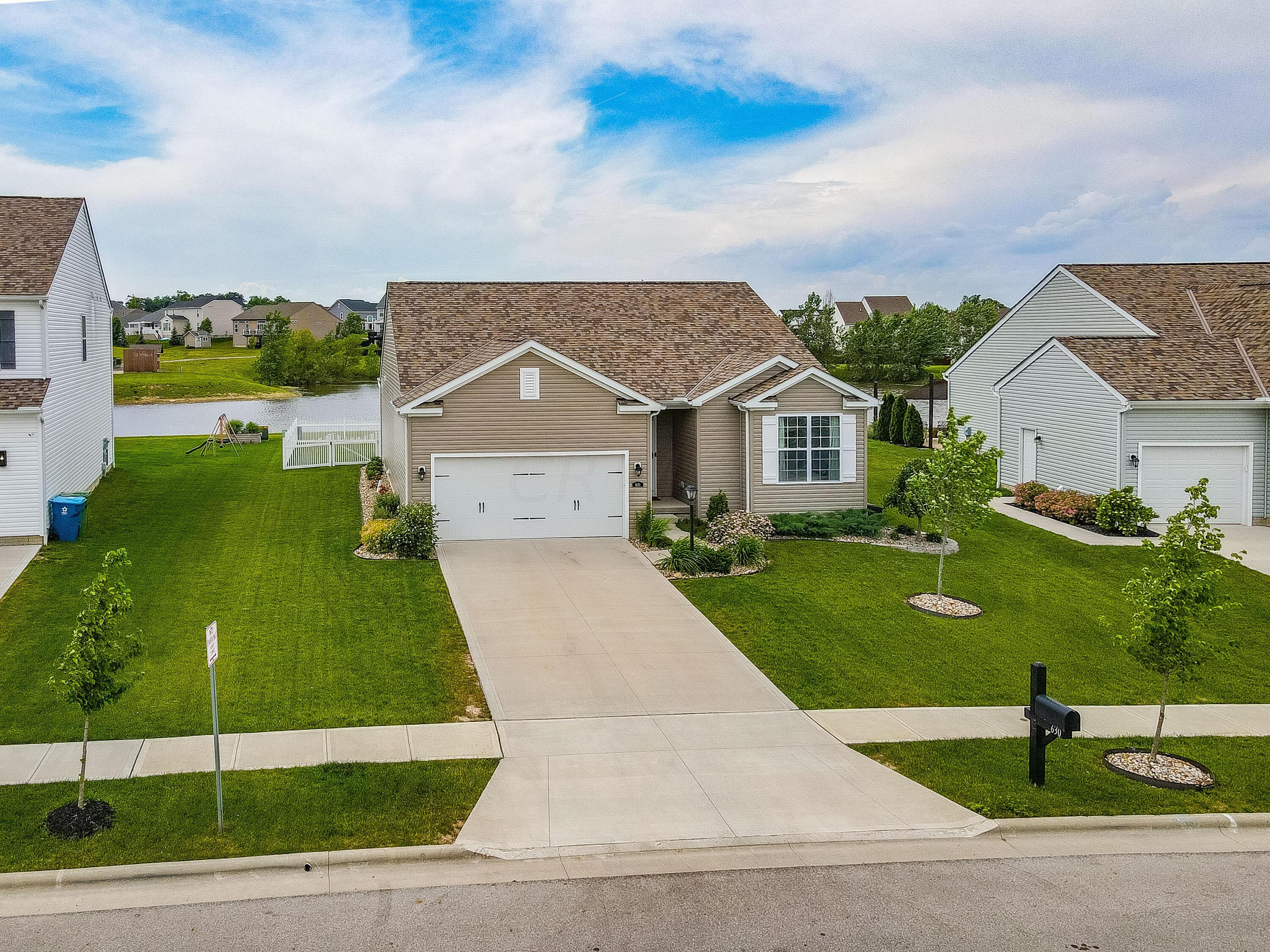 Property Photo: 630 Weaver Ridge Drive OH 43040