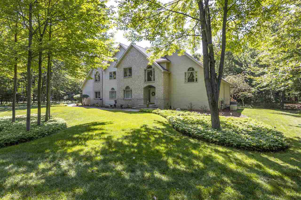 Property Photo:  3808 E El Rancho Dr  MI 48642 