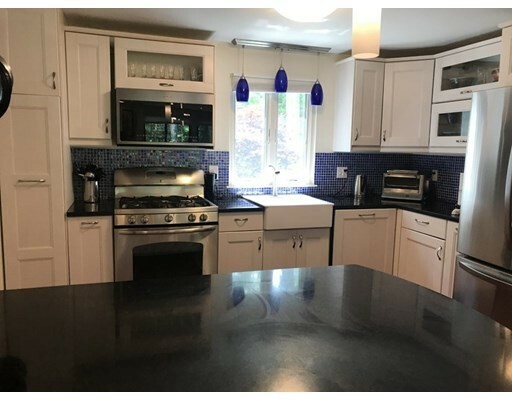 Property Photo: 332 Hemlock Circle 332 MA 01773