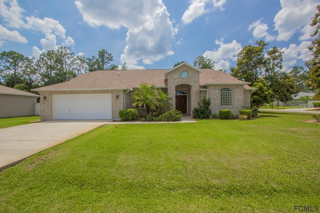 Property Photo:  2 Waterford Place  FL 32164 
