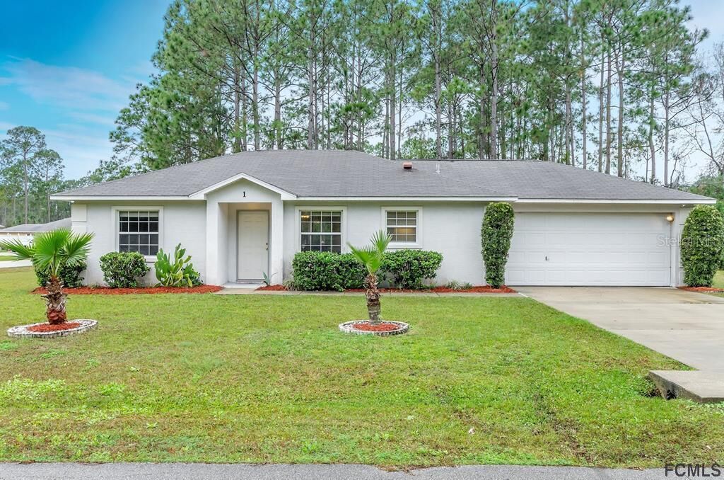 Property Photo: 1 Regency Drive FL 32164
