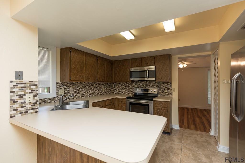 Property Photo: 35 Fairways Circle 35 FL 32137