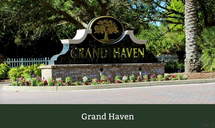 Property Photo:  6 Park Lane N  FL 32137 