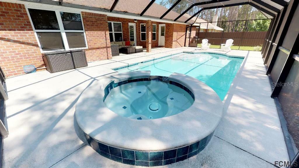 Property Photo: 21 Ripplewood Lane FL 32164