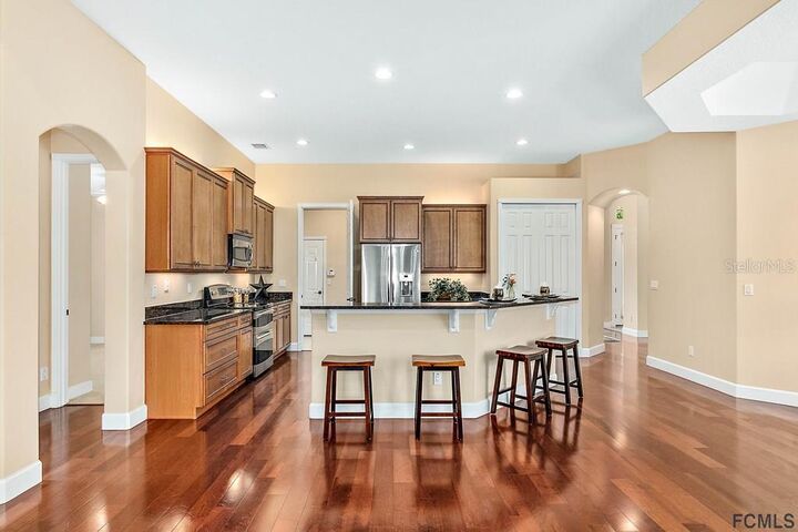 Property Photo:  47 Riverbend Drive  FL 32137 