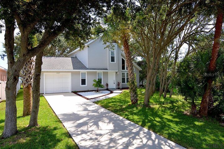 Property Photo:  2325 Flagler Avenue S  FL 32136 