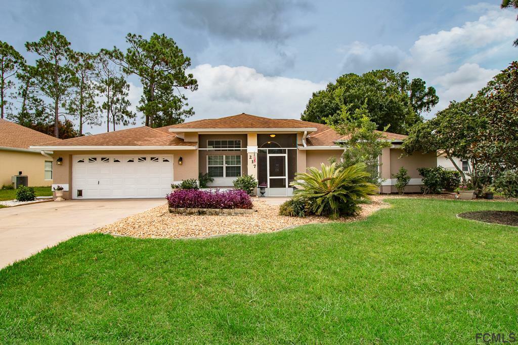 Property Photo: 217 Wellington Drive FL 32164
