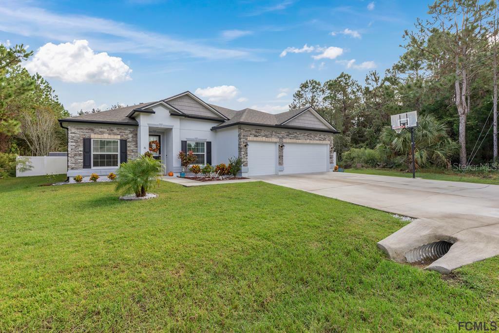 Property Photo:  26 Burnside Drive  FL 32137 