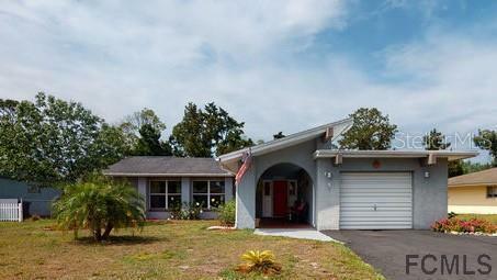Property Photo: 5 Farmbrook Lane FL 32137