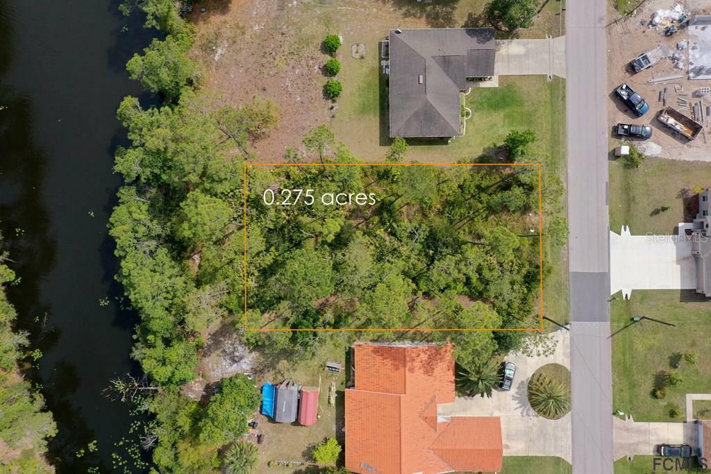Property Photo: 44 Boulder Rock Drive FL 32137
