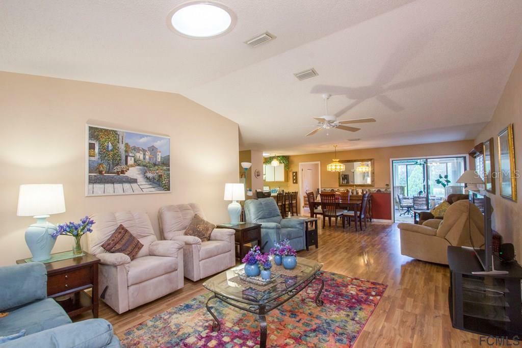 Property Photo: 4 Zanzibar Balsan Court FL 32164