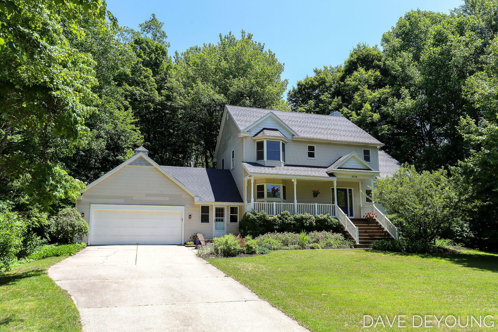 Property Photo: 4739 Pine Hollow Road MI 49423