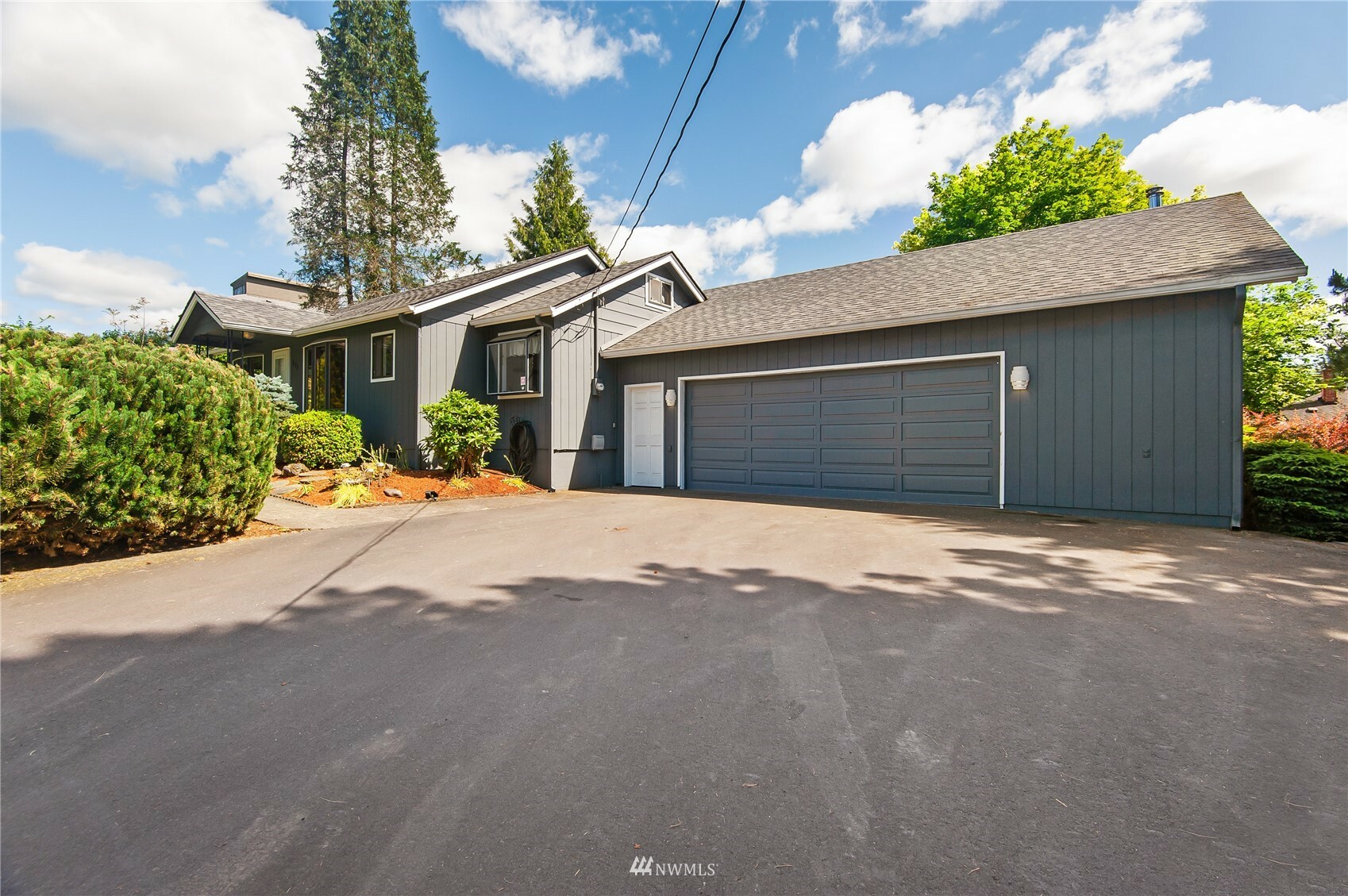 Property Photo:  111 Appleman Drive  WA 98611 