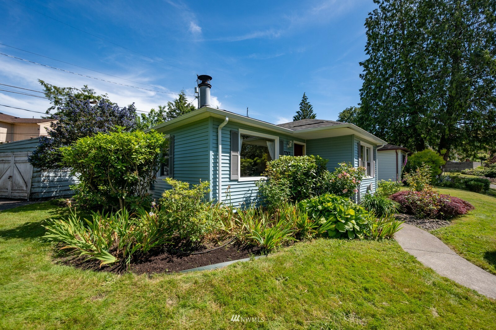 Property Photo:  7243 S 125th Street  WA 98178 