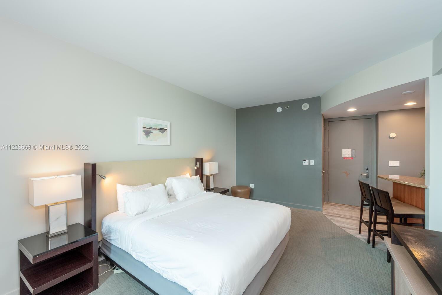Property Photo: 1395 E Brickell Ave 3104 FL 33131
