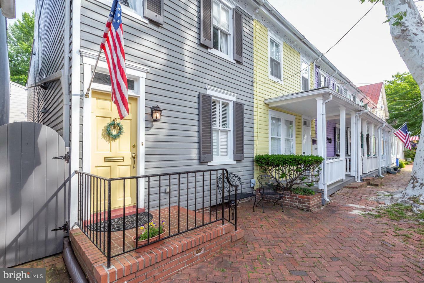 Property Photo:  111 Market Street  MD 21401 