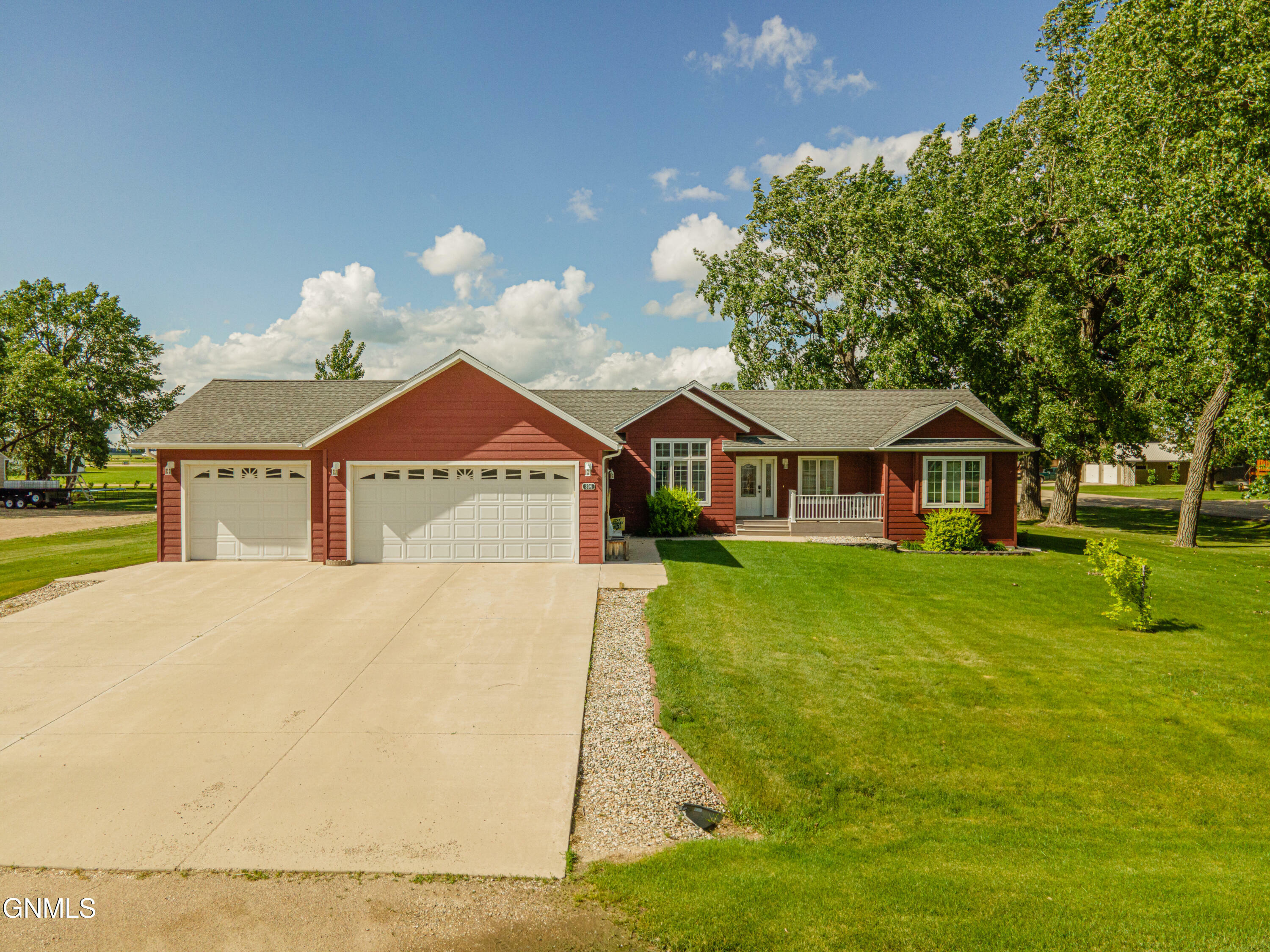 Property Photo:  304 3rd Street NW  ND 58482 