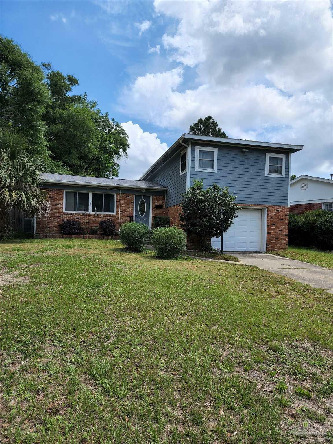 Property Photo:  240 Euclid St  FL 32503 