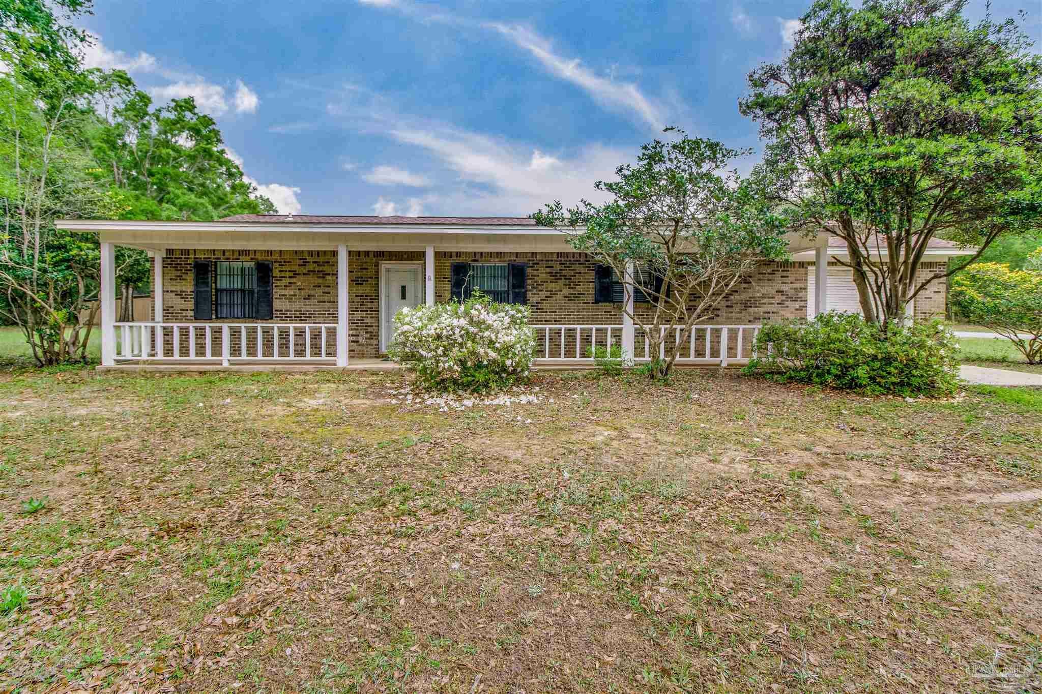 Property Photo:  6260 Banyan Dr  FL 32570 