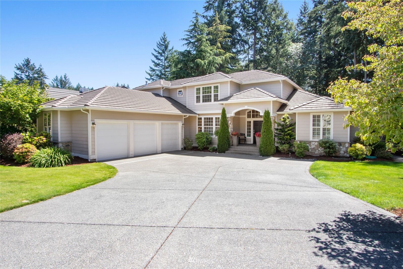 Property Photo:  811  24th Avenue NW  WA 98335 