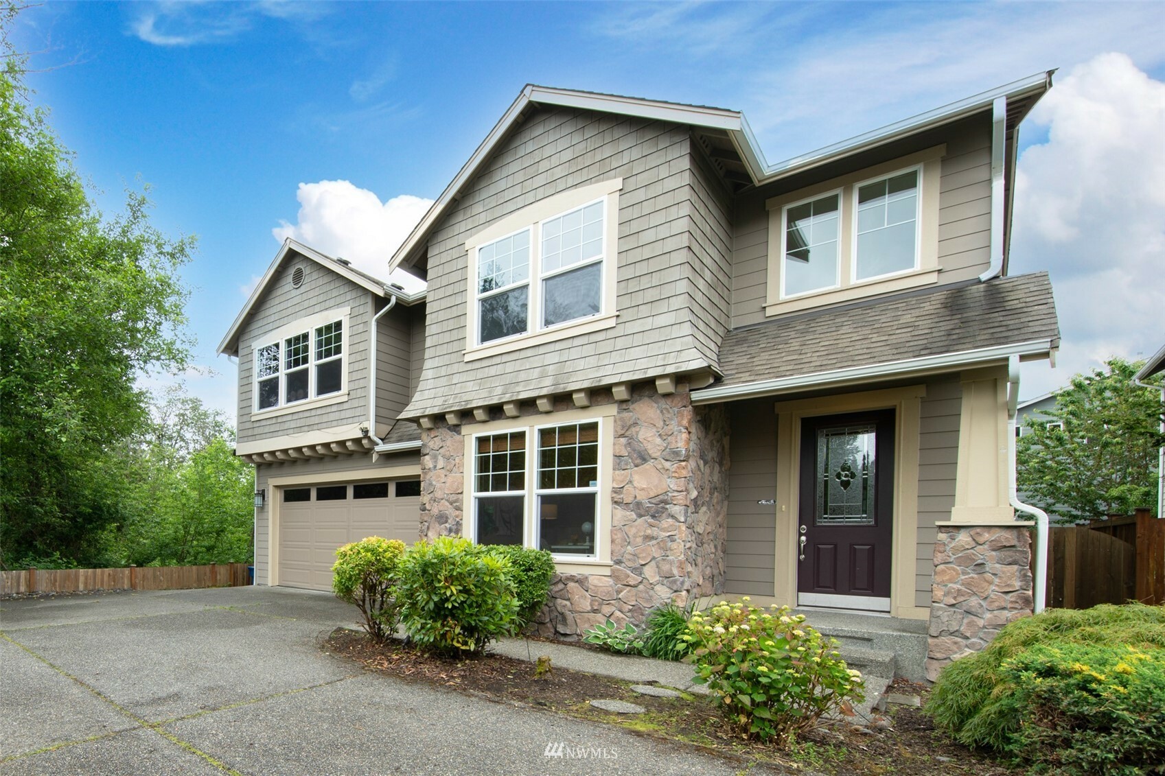 5271 NE 7th Place  Renton WA 98059 photo