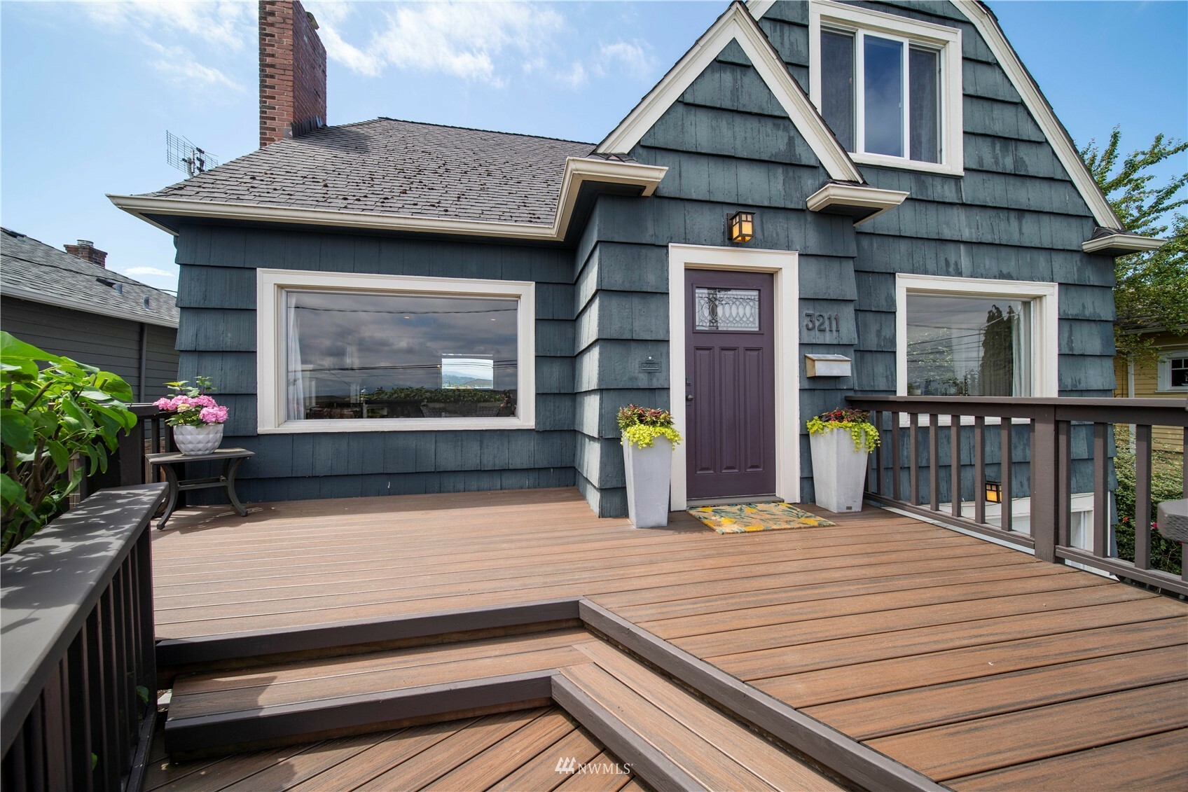 Property Photo: 3211 37th Avenue SW WA 98126