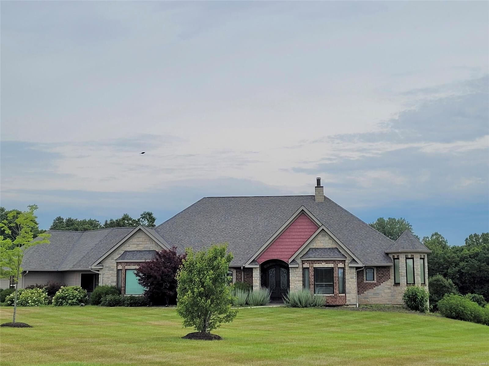 Property Photo: 213 Appleton MO 63385