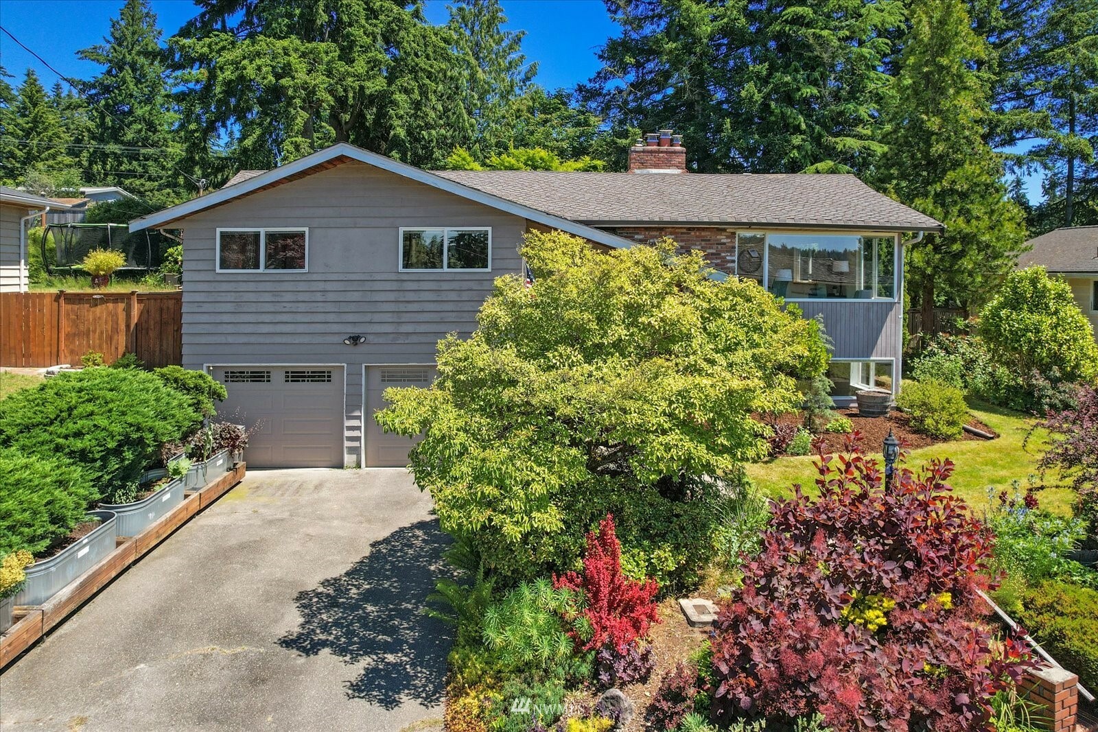 Property Photo:  23301 67th Avenue W  WA 98043 