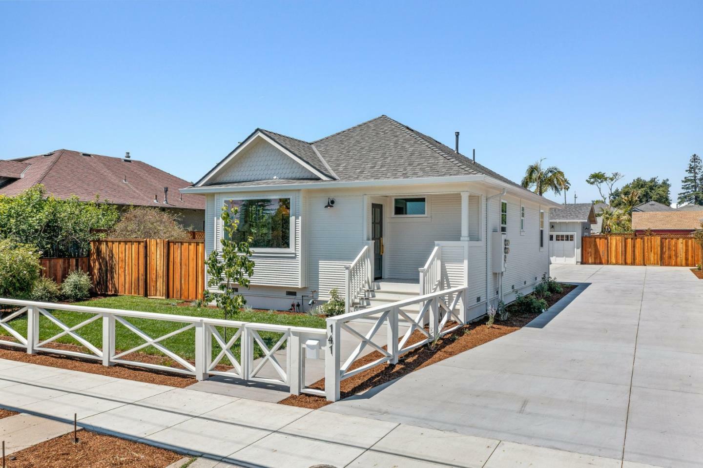 Property Photo:  1411 Seabright Avenue  CA 95062 