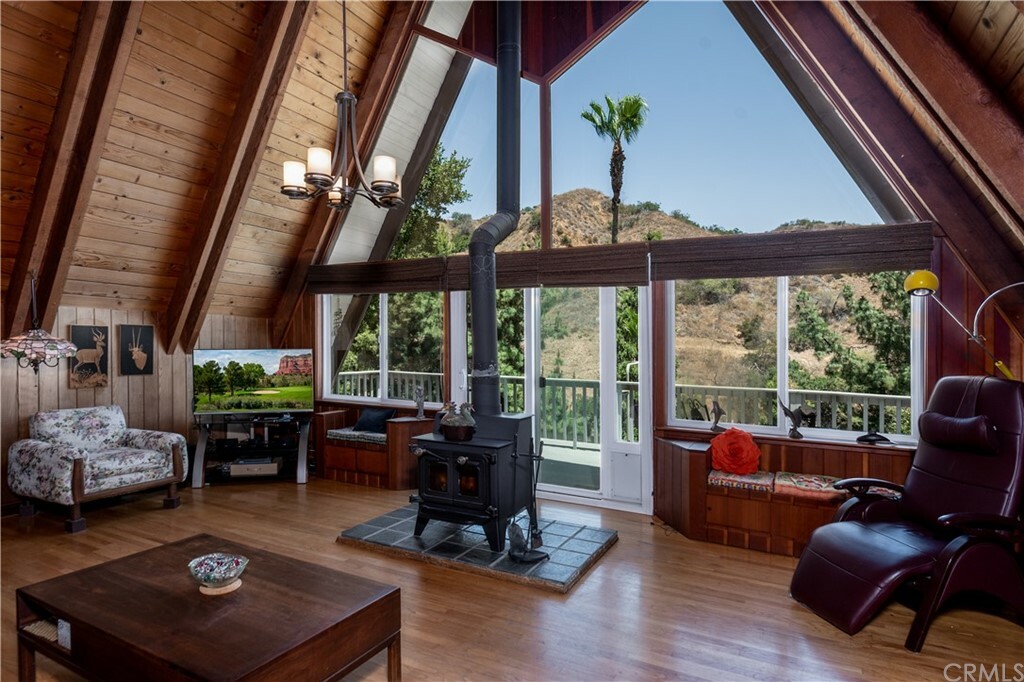 Property Photo: 2910 Descending Drive CA 91745