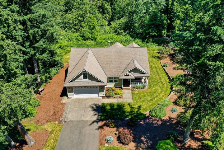 Property Photo: 20726 231st Avenue SE WA 98038