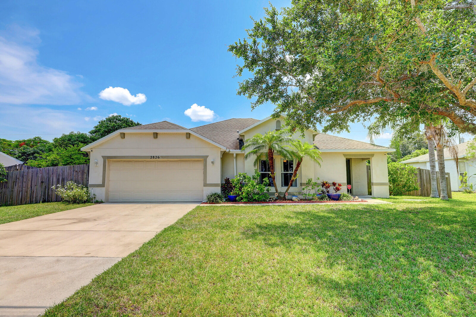 Property Photo: 2826 SE Melaleuca Boulevard FL 34952