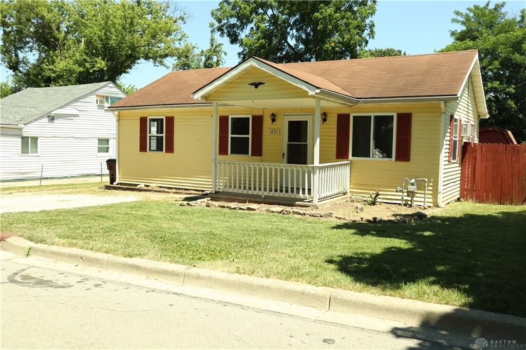 Property Photo: 1830 Rice Boulevard OH 45324