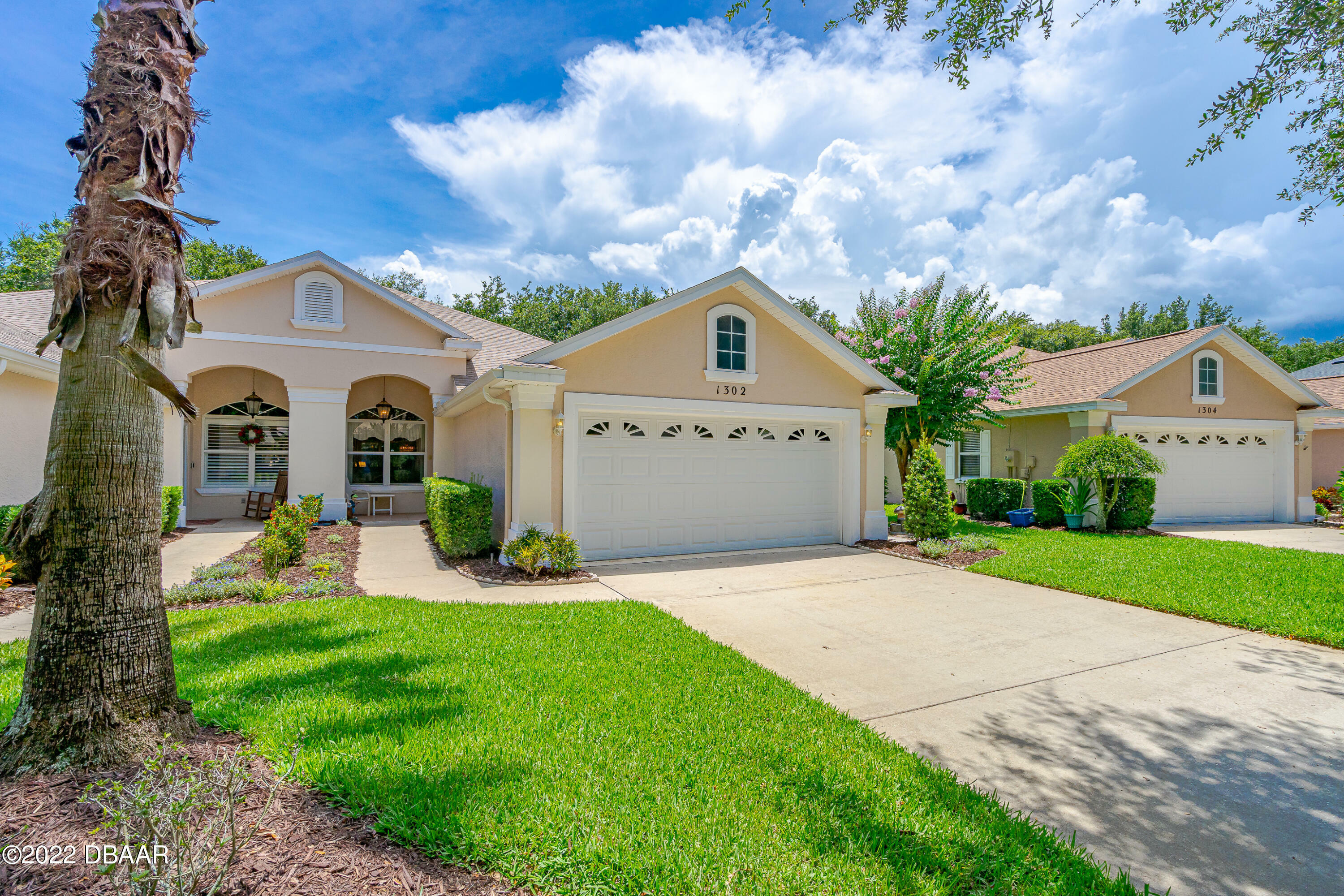 Property Photo:  1302 Asher Court  FL 32174 