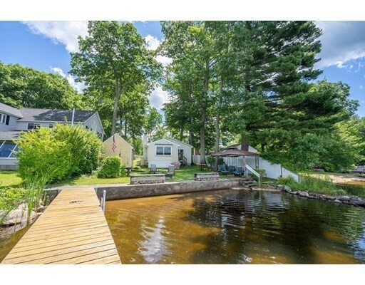 Property Photo:  71 Burncoat Ln  MA 01524 