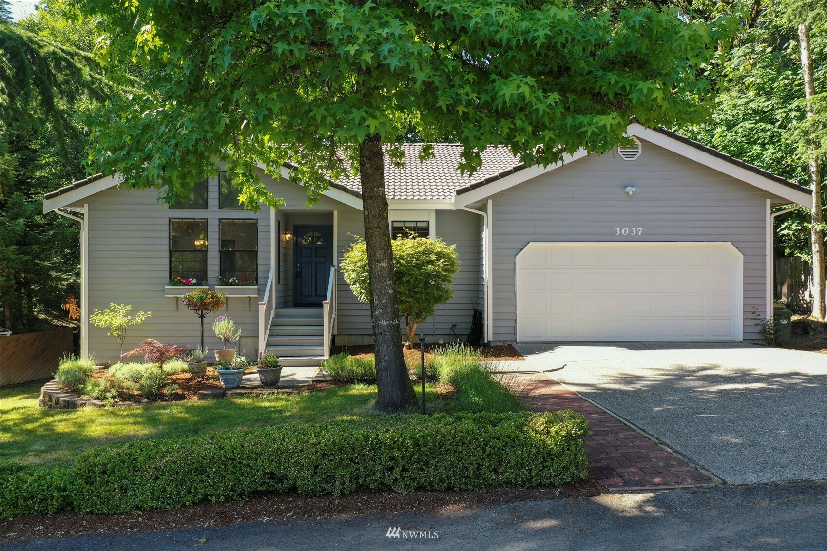 Property Photo:  3037 Hampton Drive SW  WA 98512 