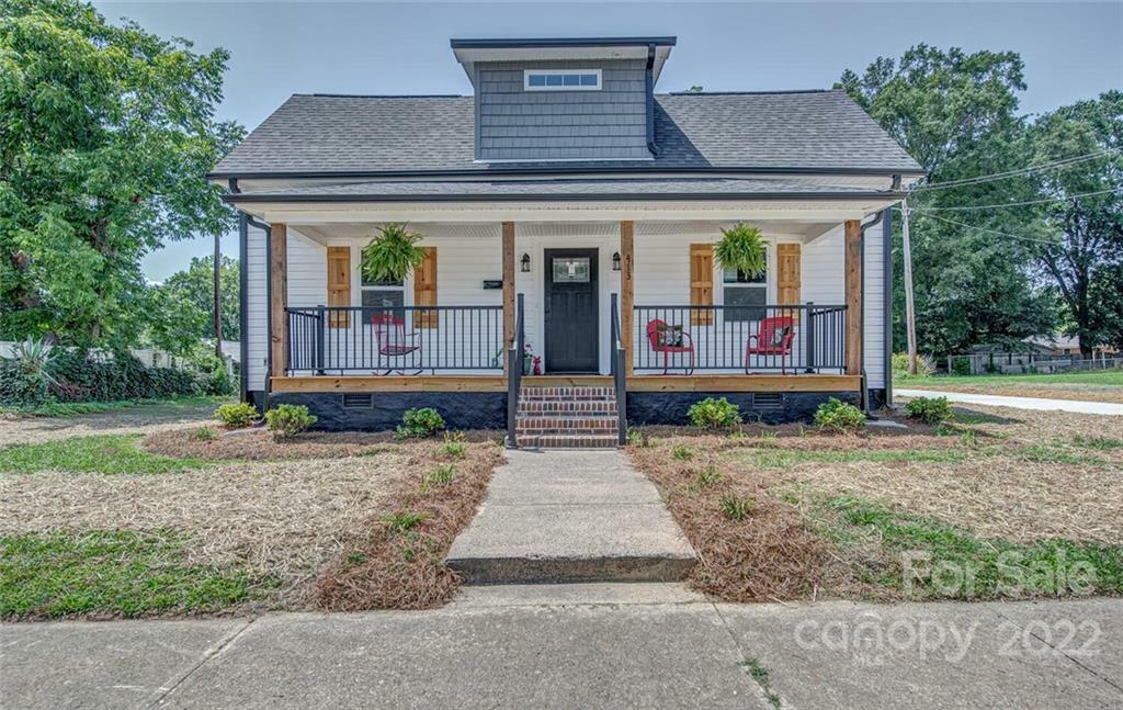 413 S Gaston Street  Dallas NC 28034 photo