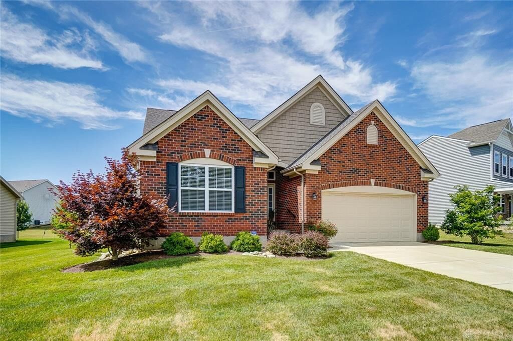 Property Photo: 1451 Indigo Drive OH 45324