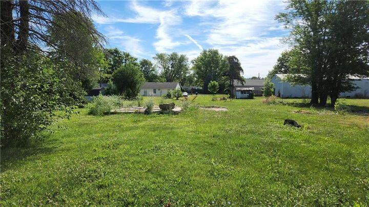 335 McCully Street  Greenfield IN 46140 photo