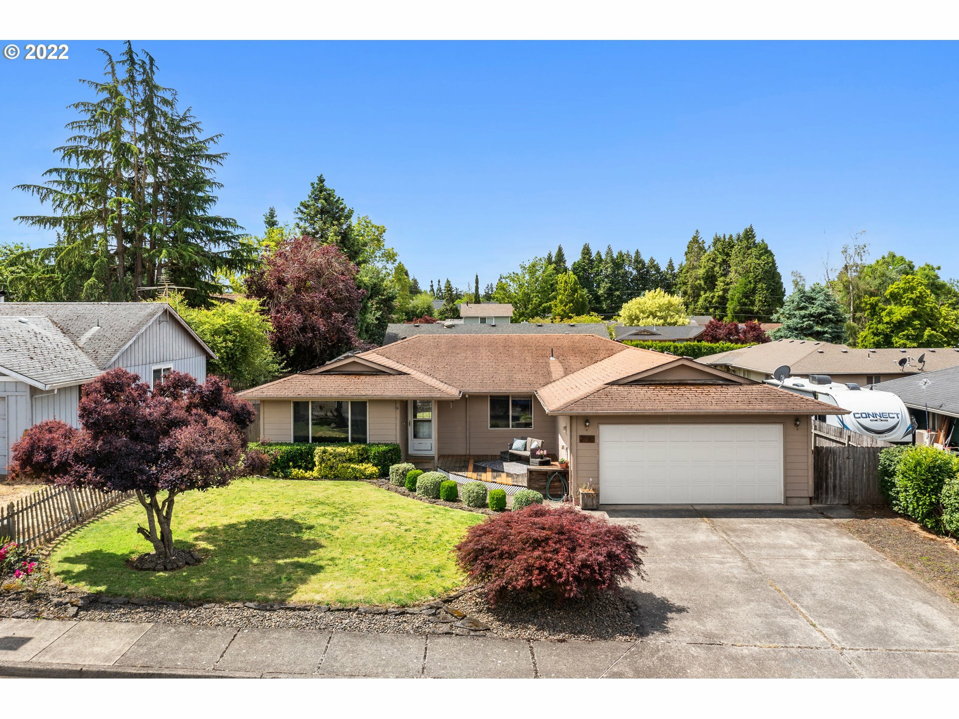 706 E Heintz St  Molalla OR 97038 photo