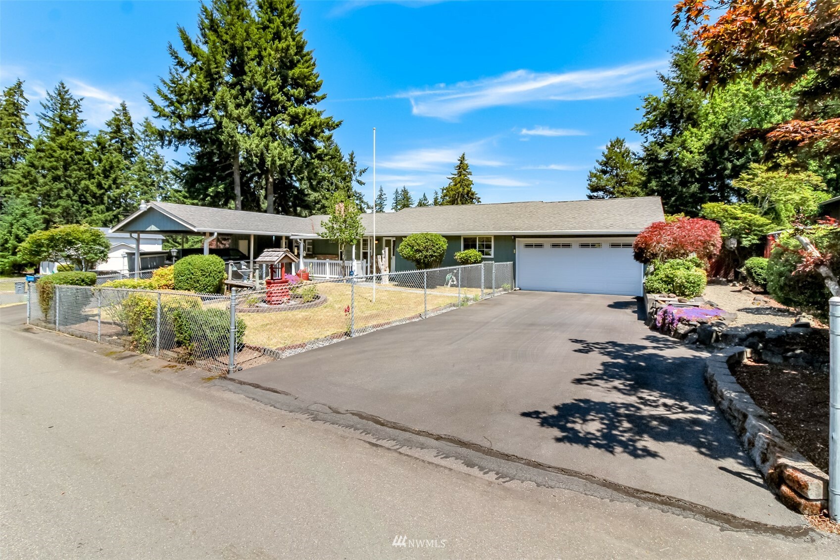 Property Photo:  16017 14th Avenue E  WA 98445 