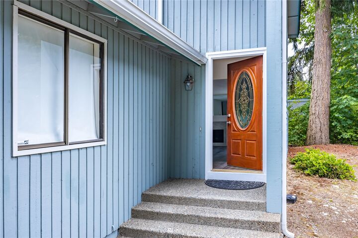 Property Photo: 2610 Fir Street SE WA 98092