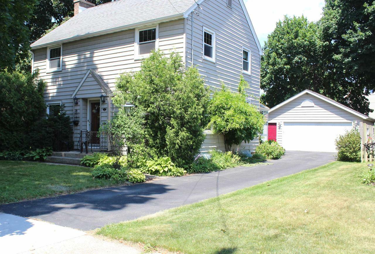 Property Photo:  1131 East Court St  WI 53545 