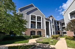 20447 Chesapeake Square 302  Sterling VA 20165 photo