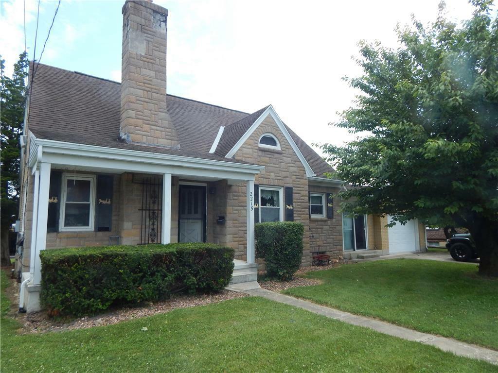 Property Photo:  2219 Dewey Avenue  PA 18067 