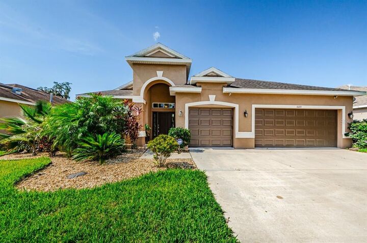 Property Photo:  10221 Holland Road  FL 33578 